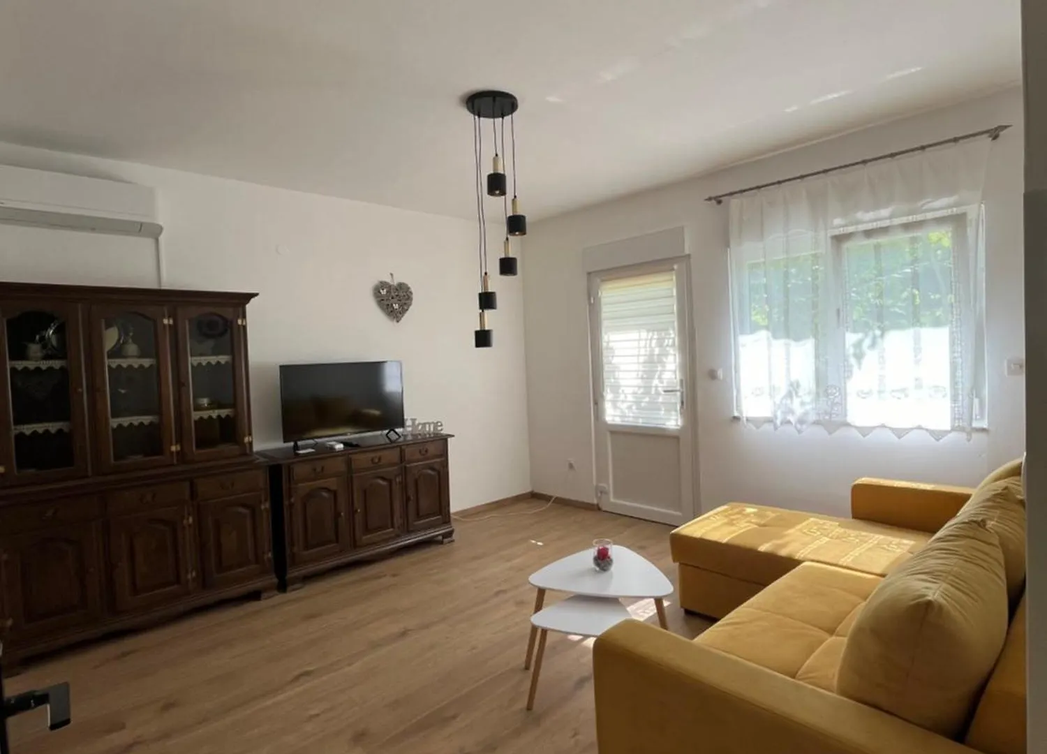 Apartment Apartmani Sara Supetarska Draga Croatia